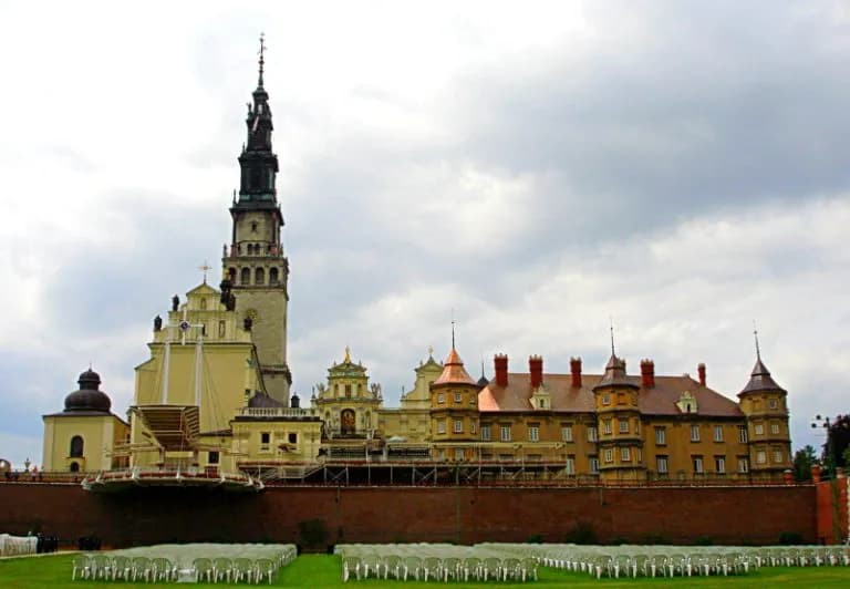 Sanktuaria maryjne w Polsce: poznaj wszystkie miejsca kultu Matki Bożej