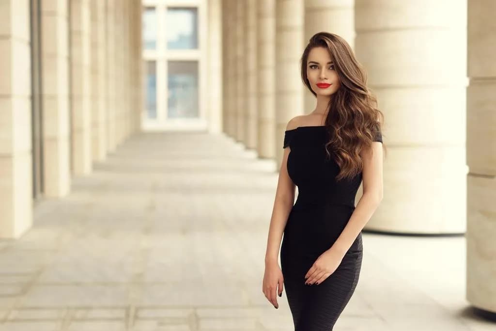 Jak mieć klasę i styl: 8 sekretów eleganckiej kobiety, które musisz poznać