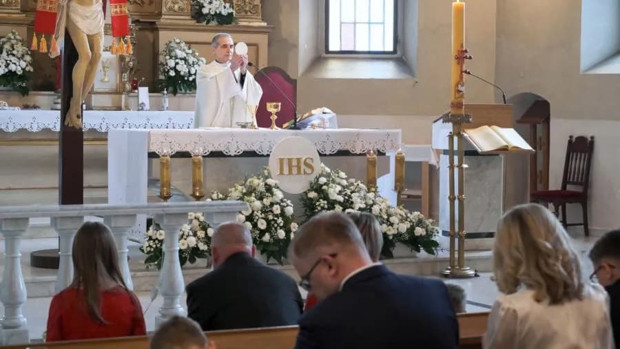 Okres wielkanocny w Kościele - poznaj jego znaczenie i czas trwania